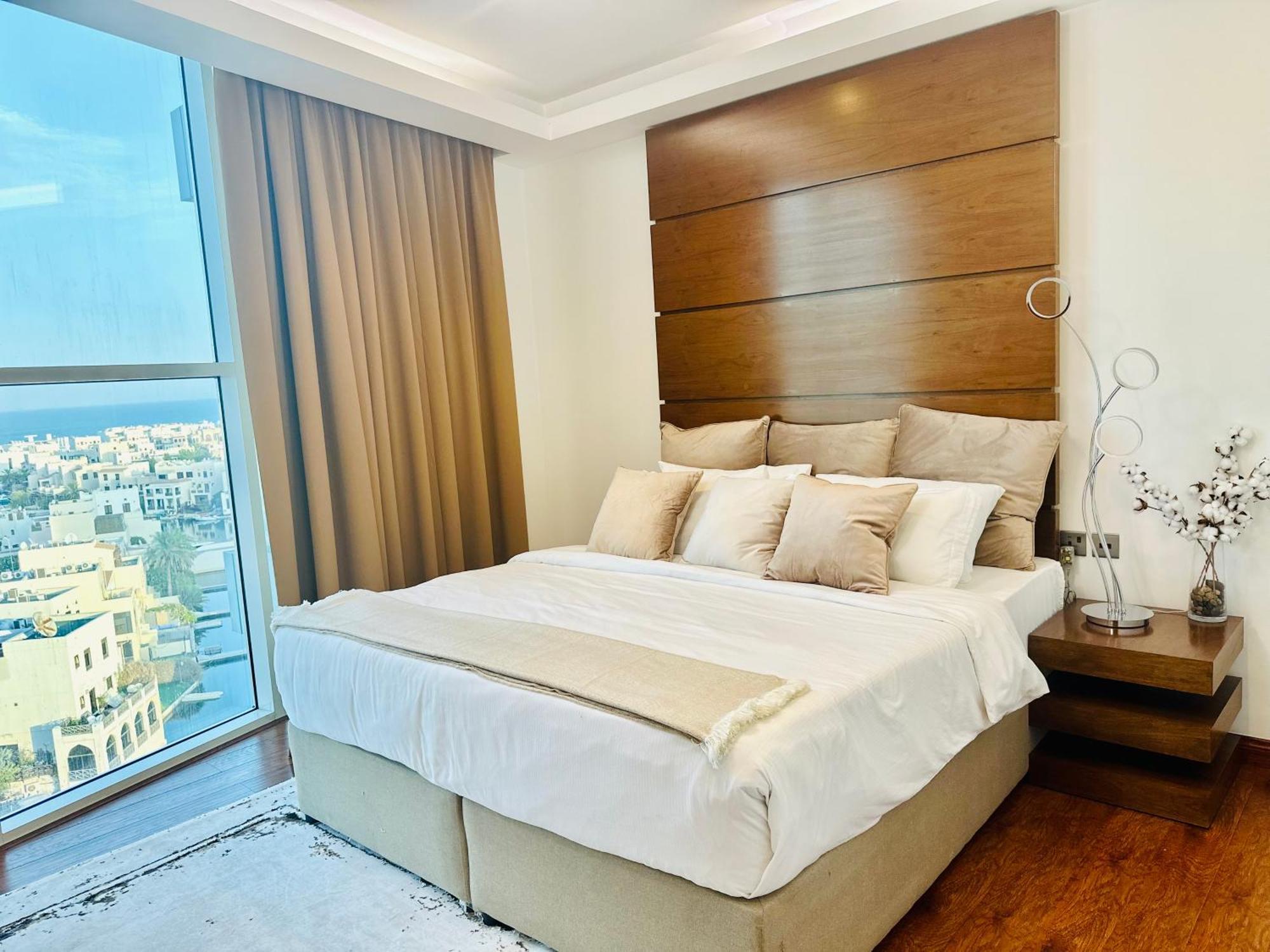 Saxophone Suites Muharraq Luaran gambar