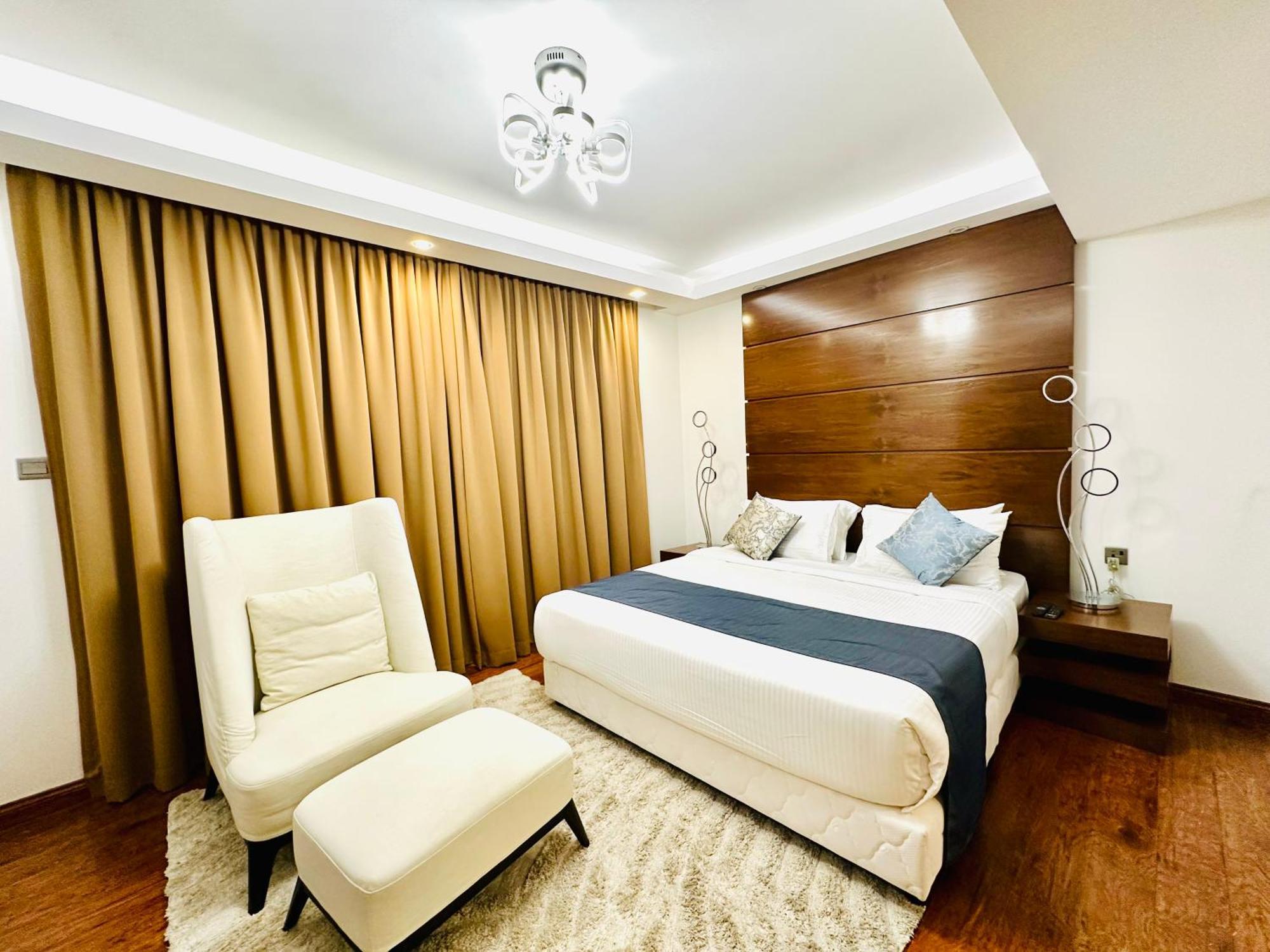 Saxophone Suites Muharraq Luaran gambar