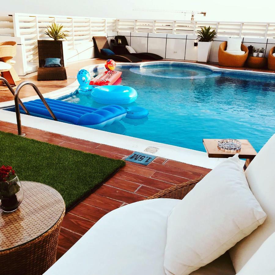 Saxophone Suites Muharraq Luaran gambar